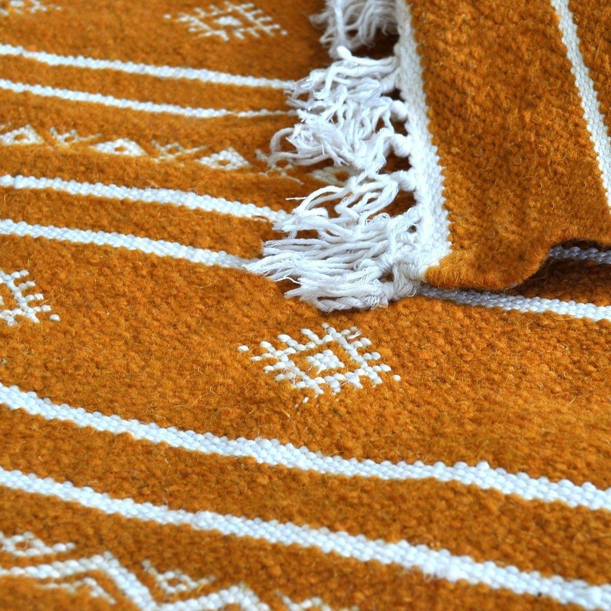 Tapis berbère Tapis Kilim Idleb 60x115 Jaune ocre (Tissé main, Laine, Tunisie) Tapis kilim tunisien style tapis marocain. Tapis 