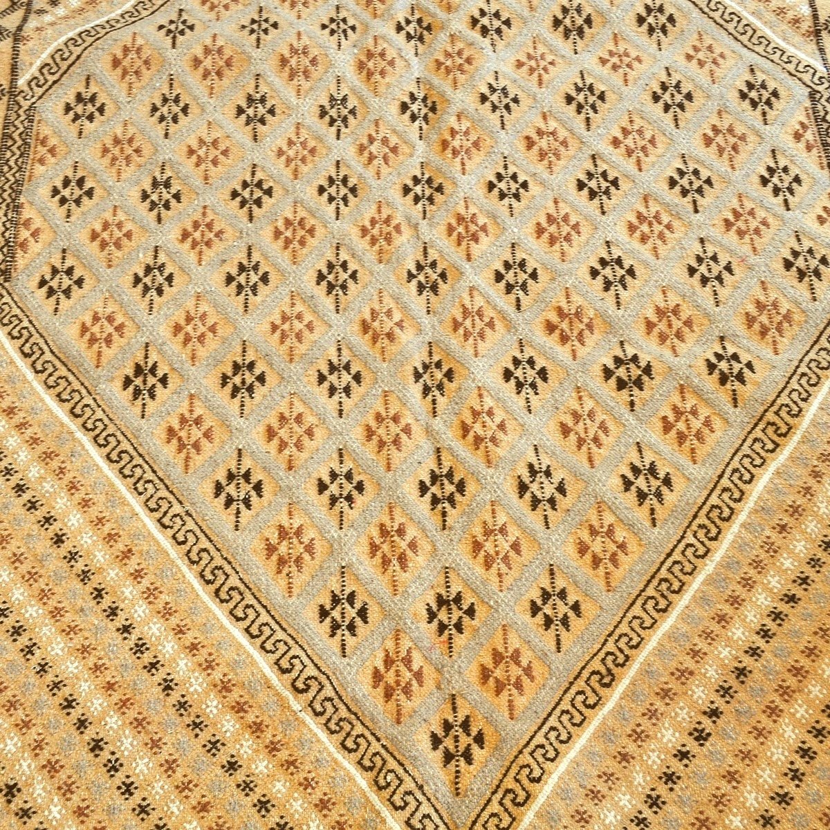 Berber Teppich Großer Teppich Margoum Zouhour 197x295 Beige (Handgefertigt, Wolle, Tunesien) Tunesischer Margoum-Teppich aus der