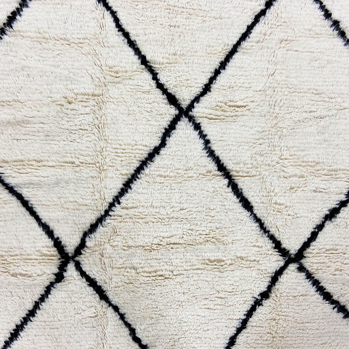 tappeto berbero Tappeto Beni Ouarain Laha 145x255 cm Bianco e Nero (Fatto a mano, Lana, Marocco) Tappeto margoum tunisino della 