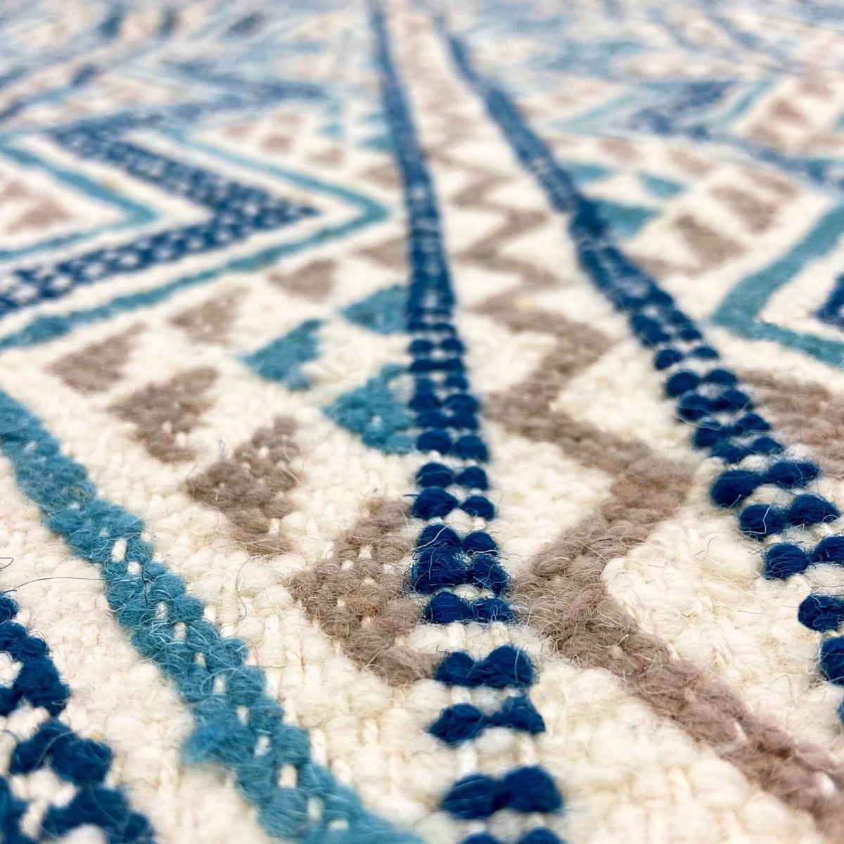 Berber carpet Rug Margoum 120x190 Blue/White | Handmade, Wool, Tunisia Tunisian margoum rug from the city of Kairouan. Rectangul