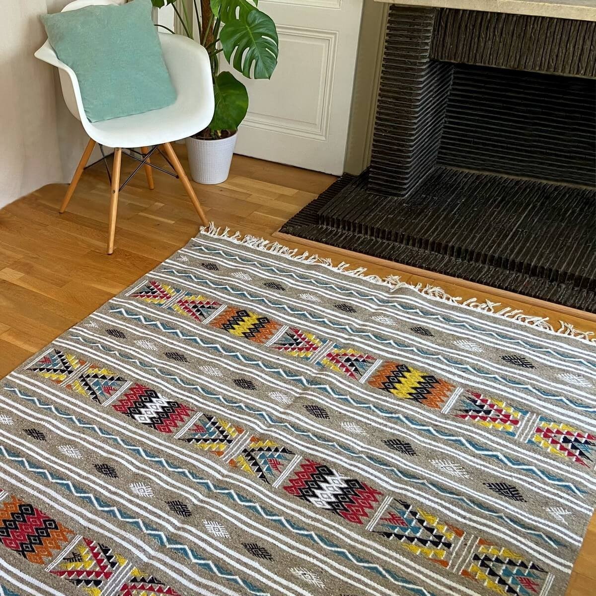 Tapis berbère Tapis Kilim Aous 150x250 Multicolore (Tissé main, Laine) Tapis kilim tunisien style tapis marocain. Tapis rectangu