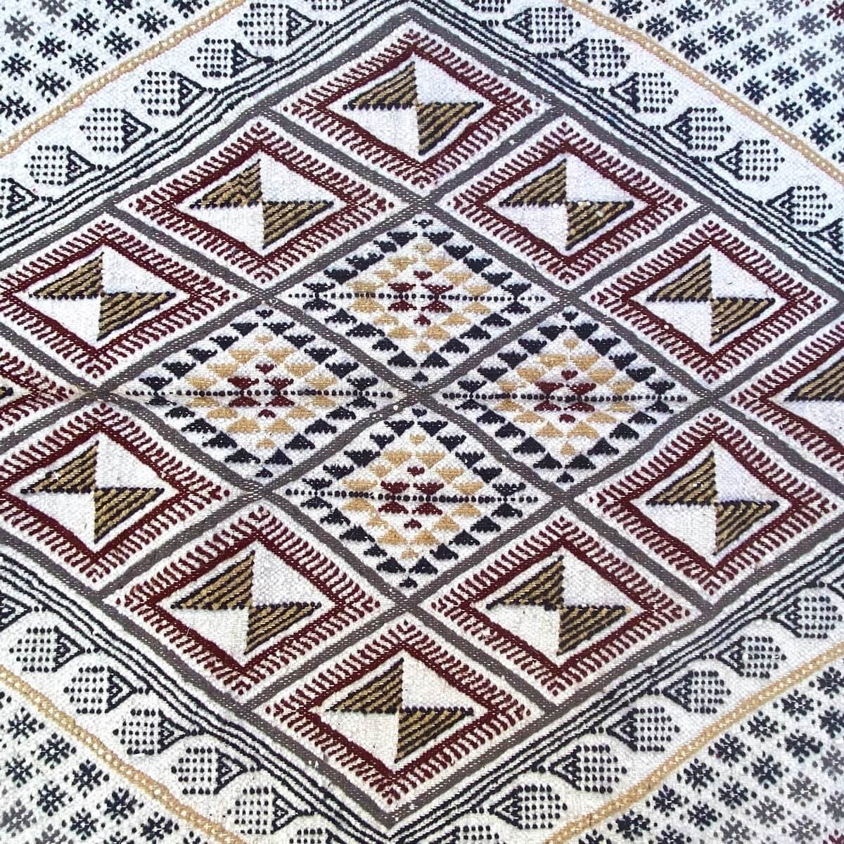 Berber carpet Rug Margoum Tamaris 165x250 White/Beige (Handmade, Wool, Tunisia) Tunisian margoum rug from the city of Kairouan. 