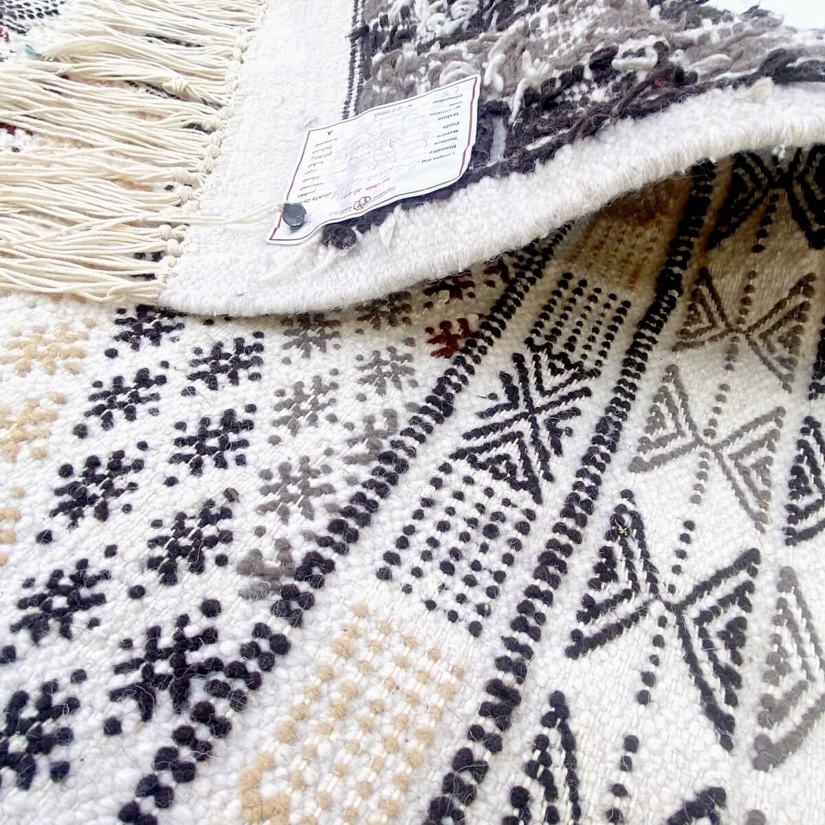 Berber carpet Rug Margoum Tamaris 165x250 White/Beige (Handmade, Wool, Tunisia) Tunisian margoum rug from the city of Kairouan. 