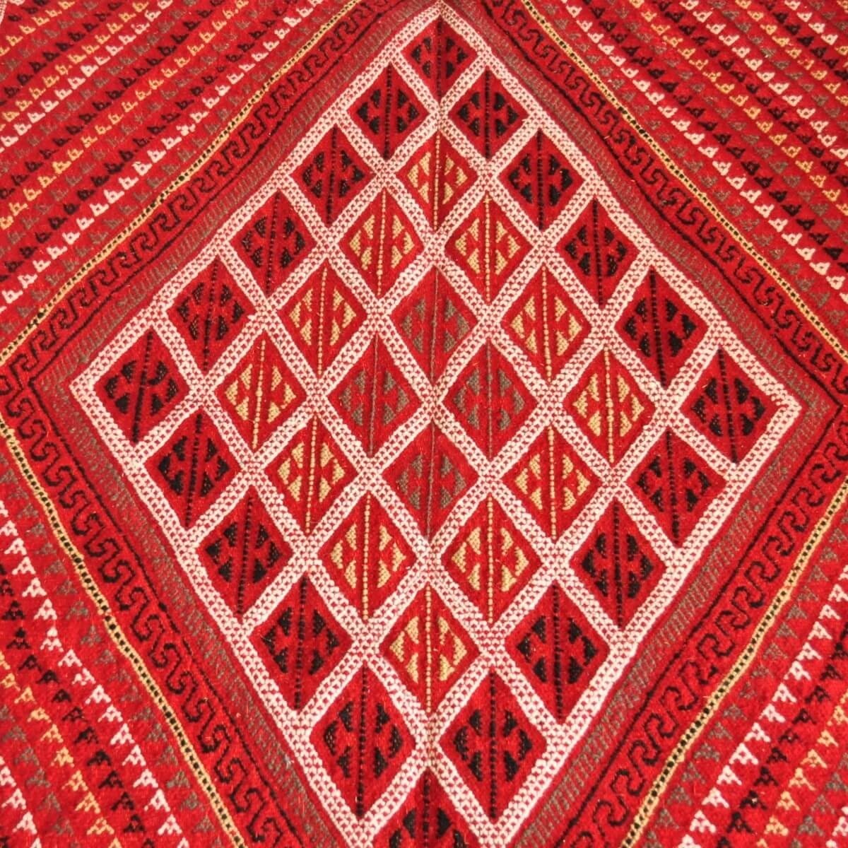 Berber Teppich Großer Teppich Margoum Ilya 165x255 Rot (Handgefertigt, Wolle, Tunesien) Tunesischer Margoum-Teppich aus der Stad